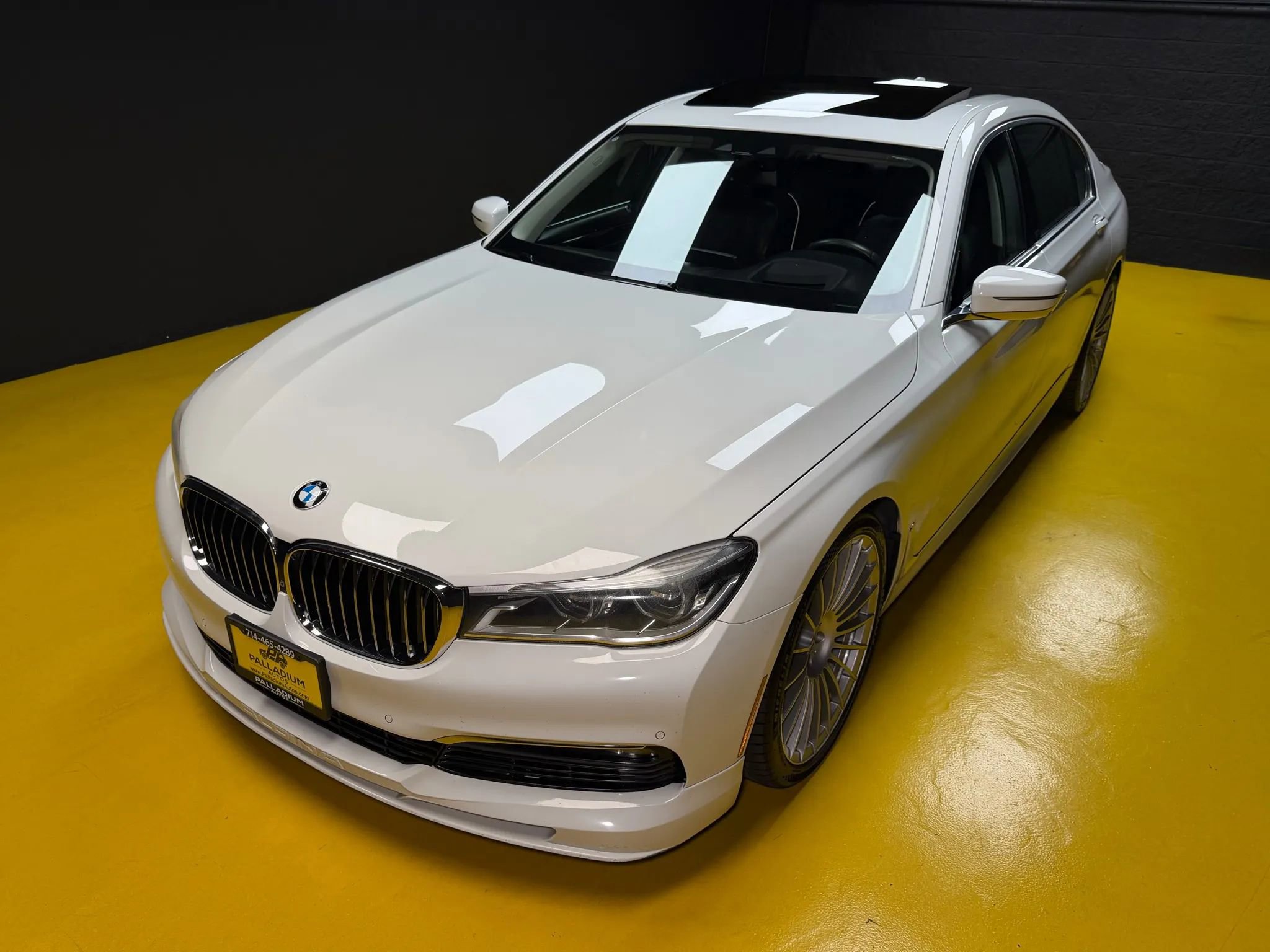 Used 2017 BMW 750i xDrive image 67