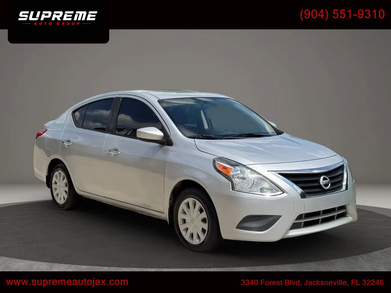 Used 2018 Nissan Versa SV FWD image 1