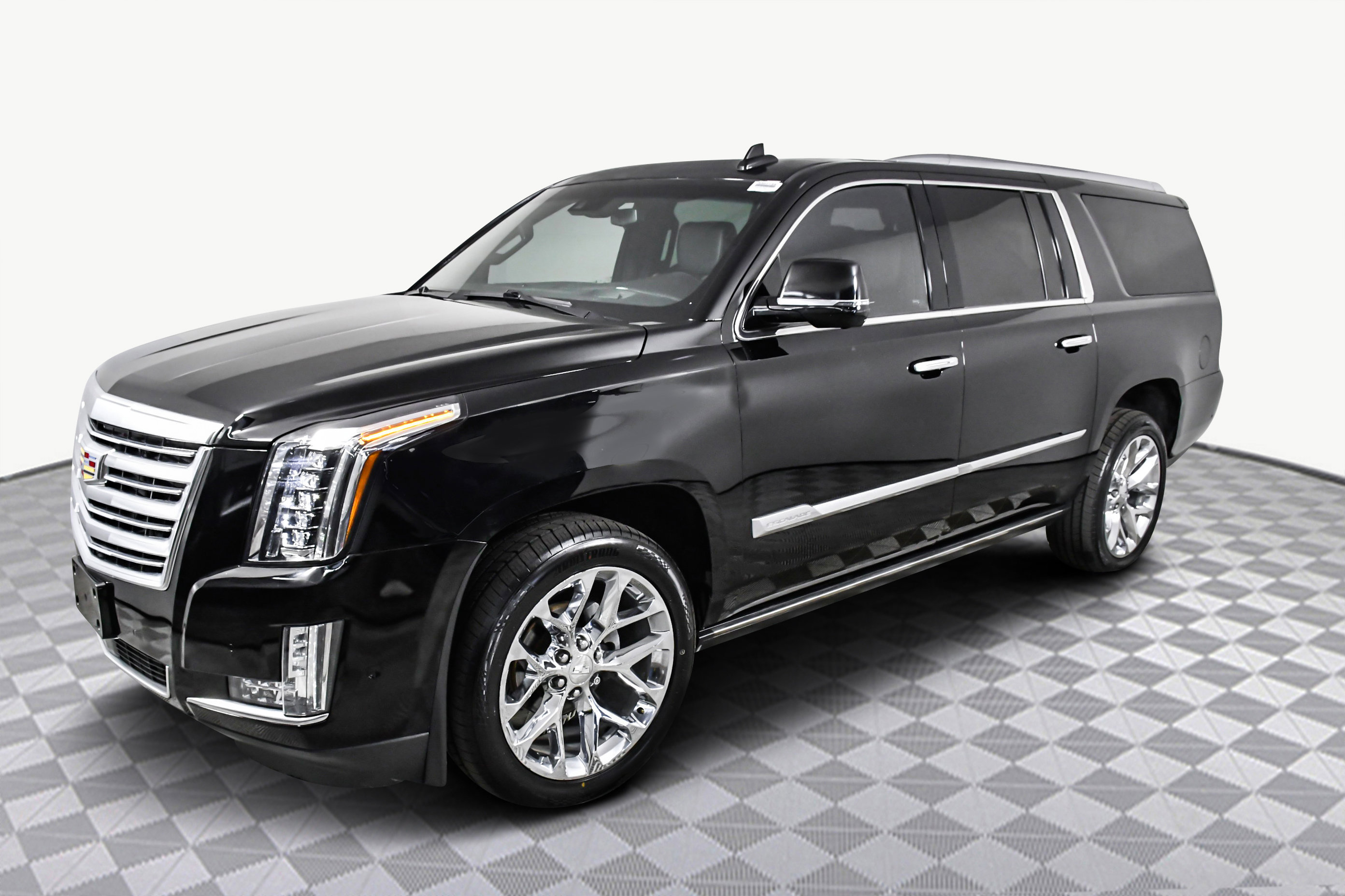 Used 2017 Cadillac Escalade ESV Platinum image 4