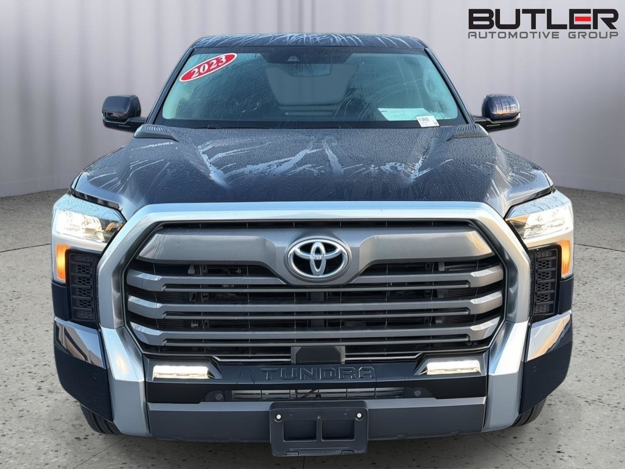 Used 2023 Toyota Tundra Limited w/ Power Package AWD/4WD image 9