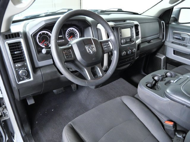 Used 2019 RAM 1500 Warlock AWD/4WD image 3