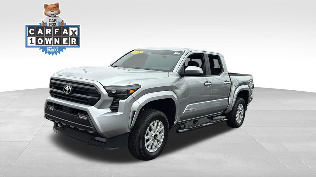 Used 2024 Toyota Tacoma SR5 image 3