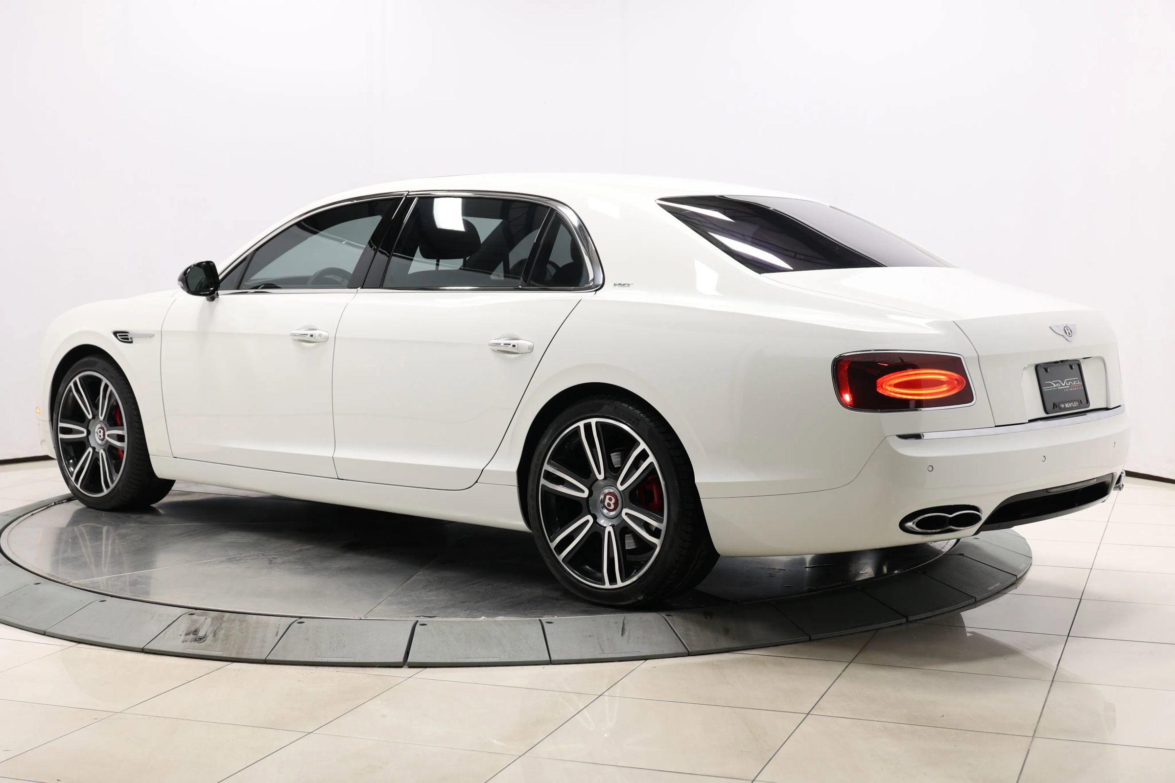 Used 2017 Bentley Flying Spur S V8 AWD/4WD image 62