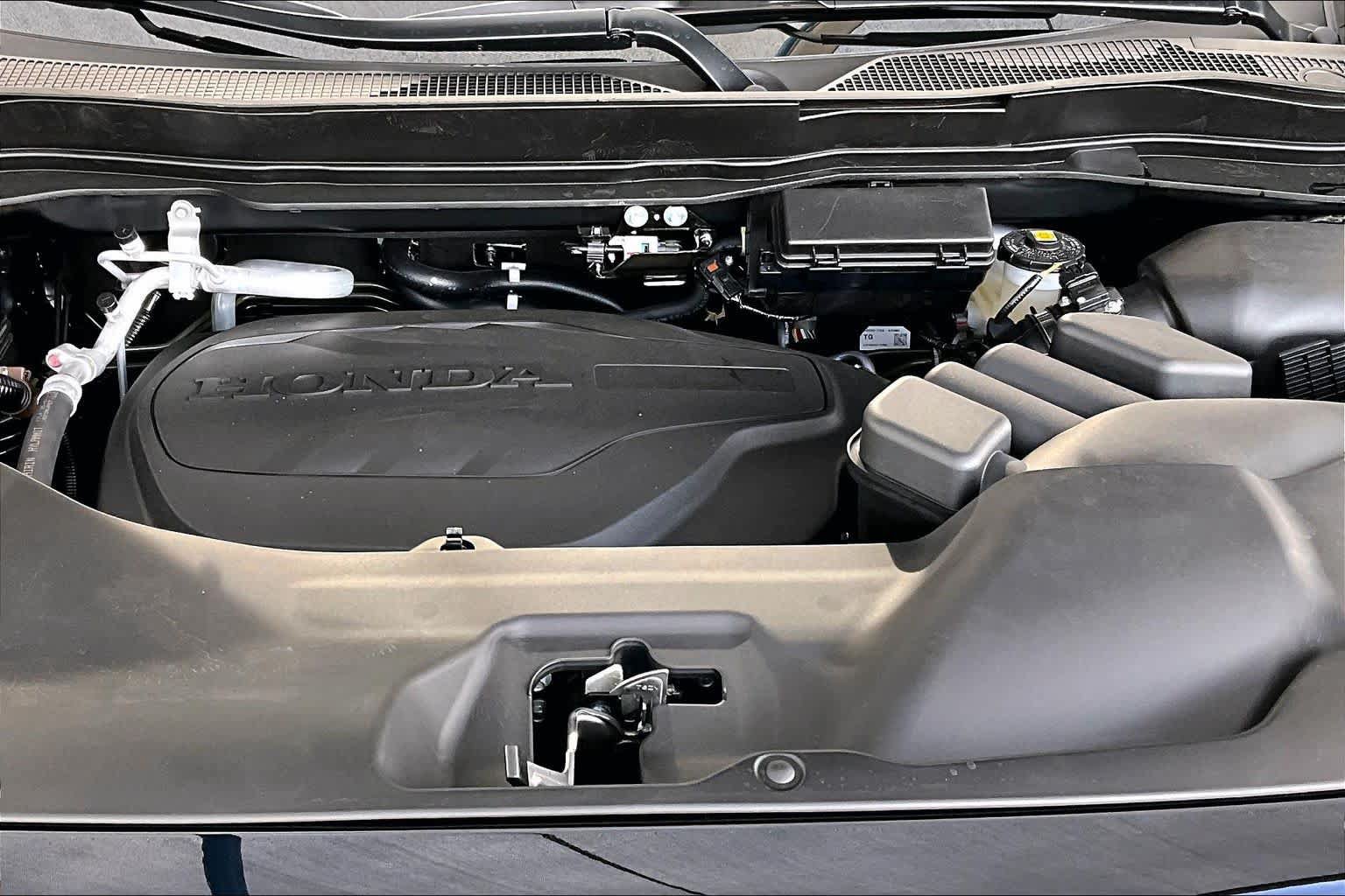 New 2026 Honda Ridgeline Black Edition image 16