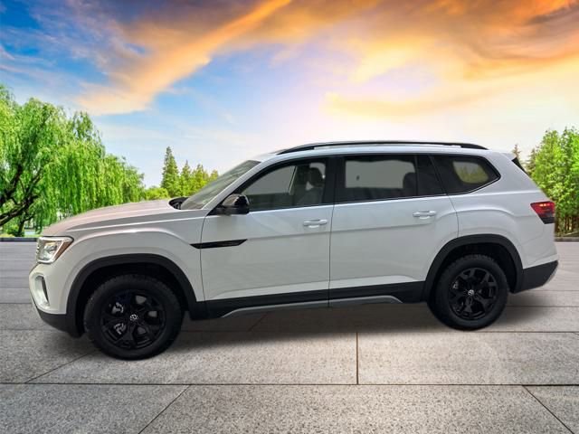New 2026 Volkswagen Atlas Peak Edition image 7