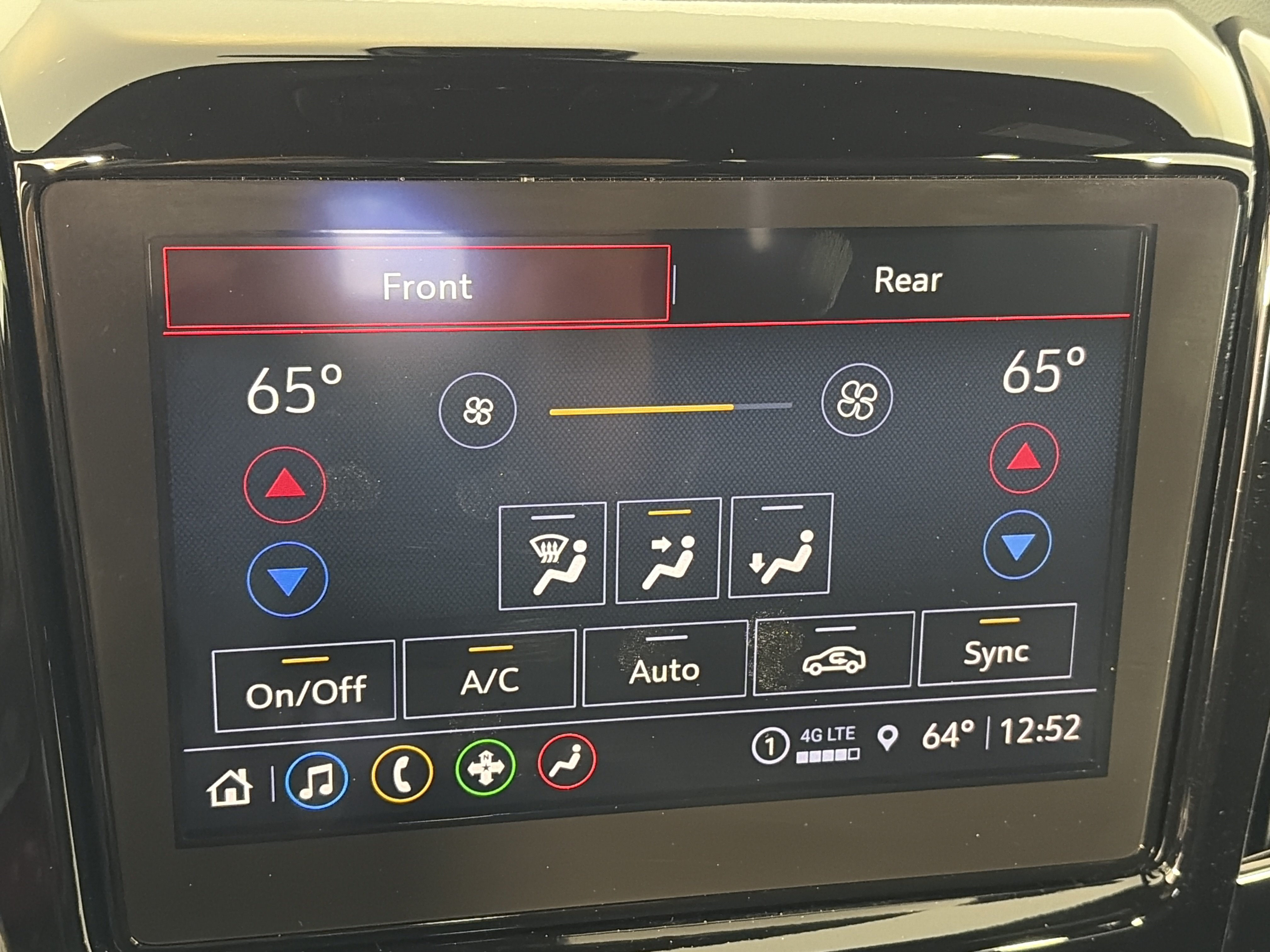 Used 2023 Chevrolet Traverse LT w/ LPO, Floor Liner Package AWD/4WD image 23