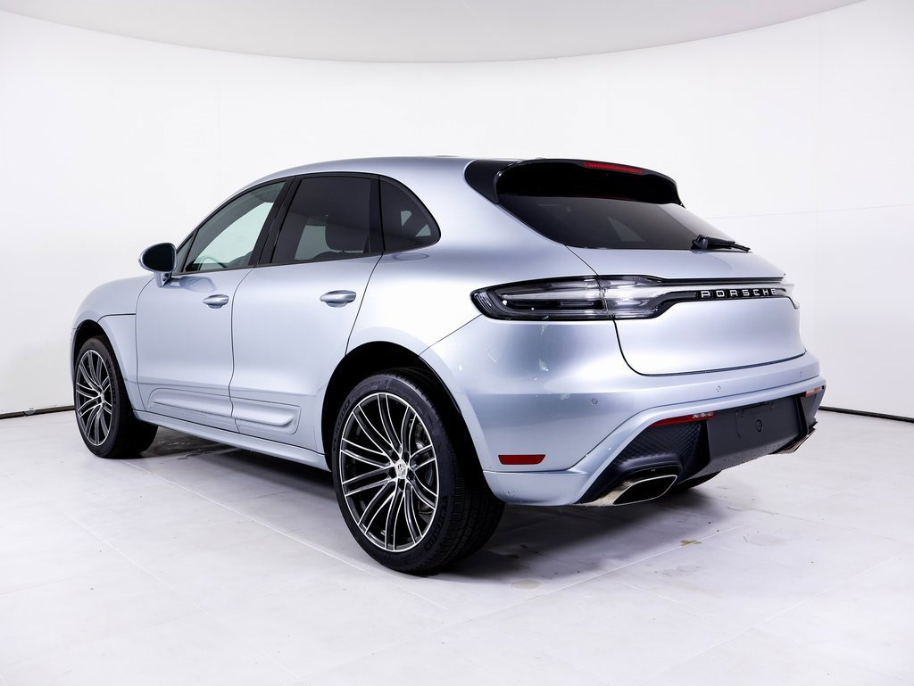 New 2026 Porsche Macan image 3