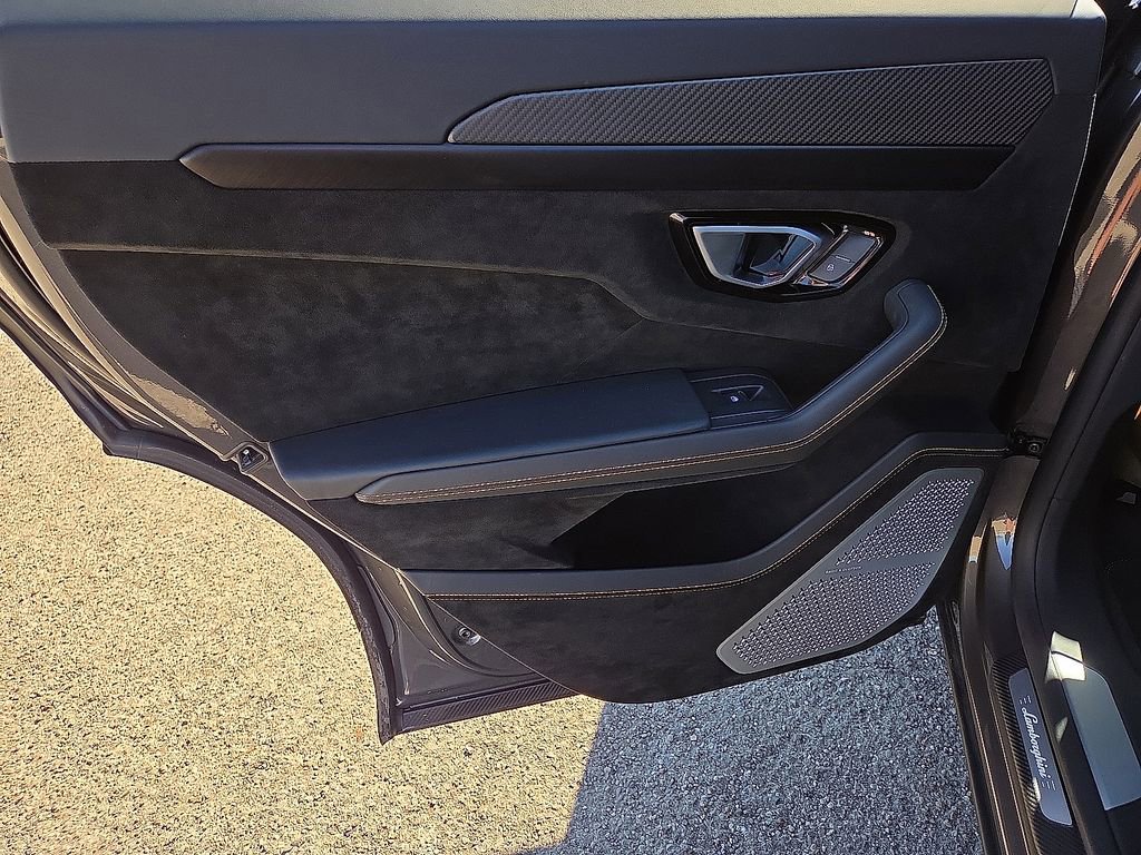 Used 2024 Lamborghini Urus Performante image 20