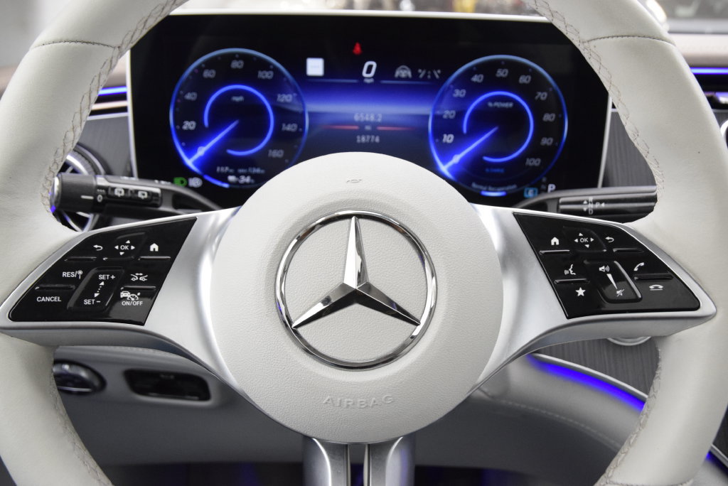 Certified 2023 Mercedes-Benz EQE 500 4MATIC SUV image 23