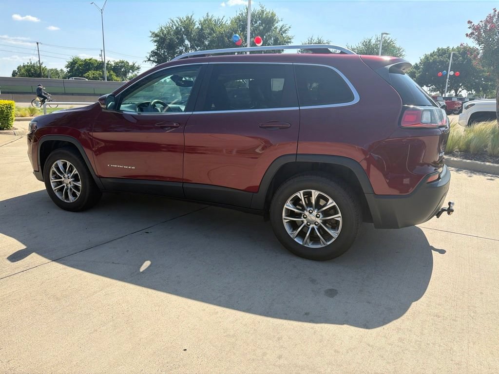 Used 2019 Jeep Cherokee Latitude Plus w/ Comfort/Convenience Group AWD/4WD image 10