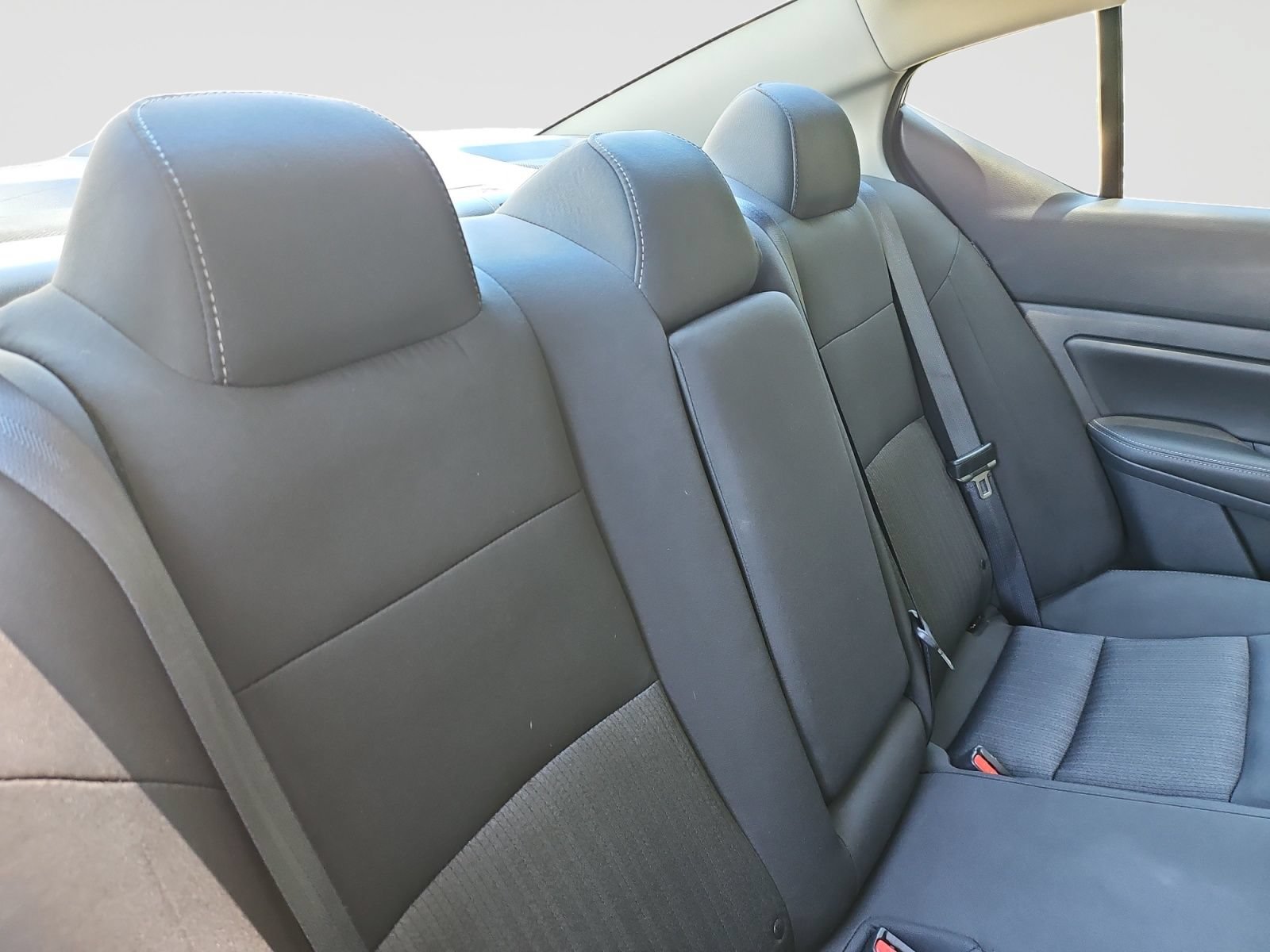 Used 2025 Nissan Altima 2.5 SV FWD image 39