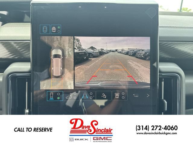 New 2026 GMC Yukon XL AT4 AWD/4WD image 17