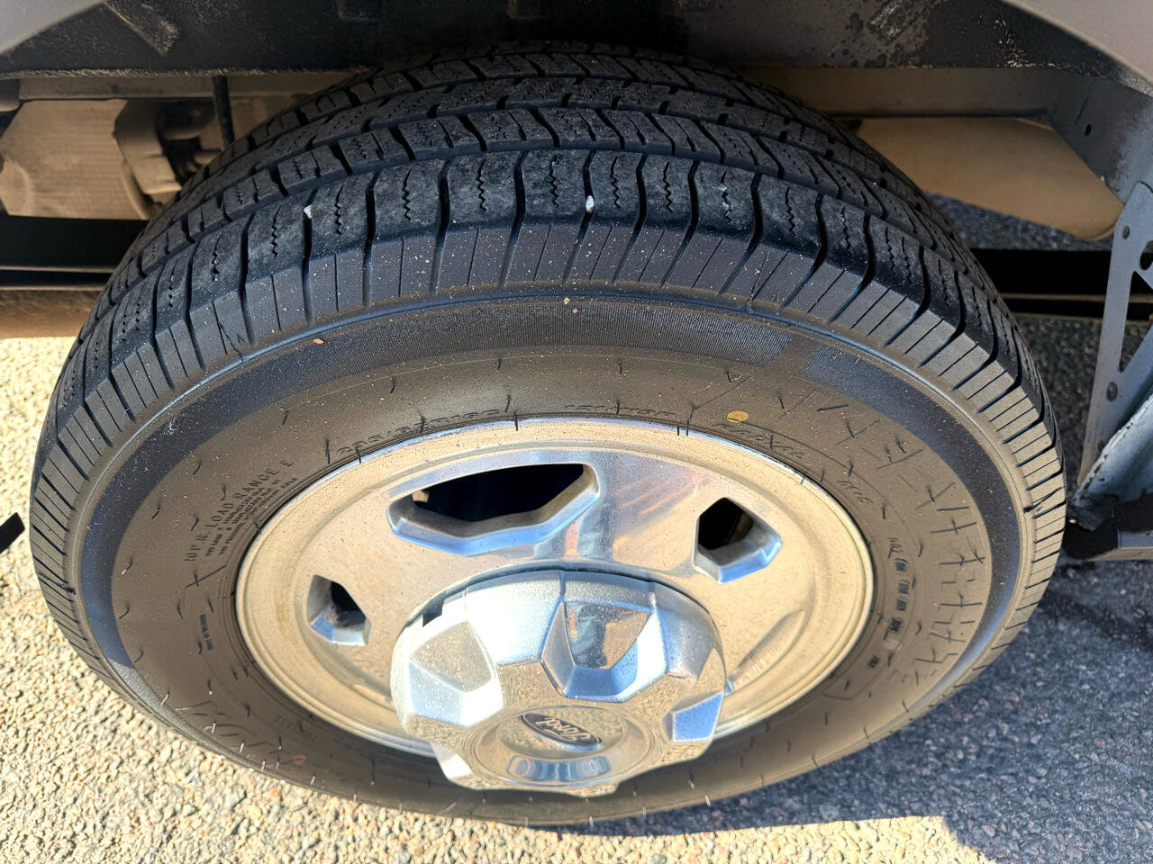 Used 2020 Ford Transit 350 XLT image 33