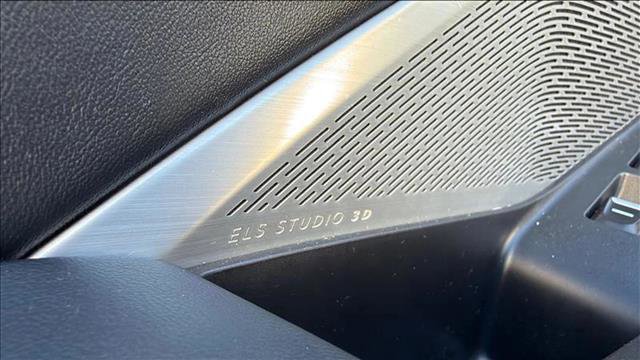 Used 2022 Acura MDX SH-AWD w/ Advance Package image 11