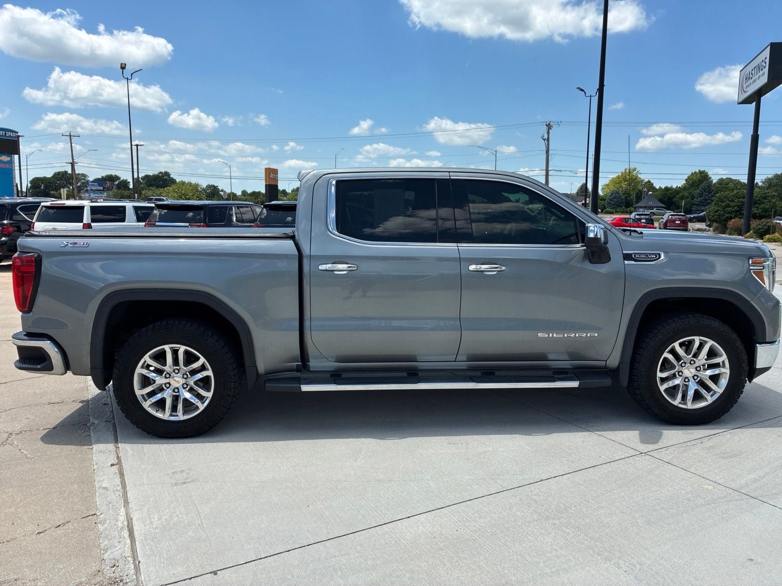 Used 2020 GMC Sierra 1500 SLT w/ SLT Premium Plus Package AWD/4WD image 9