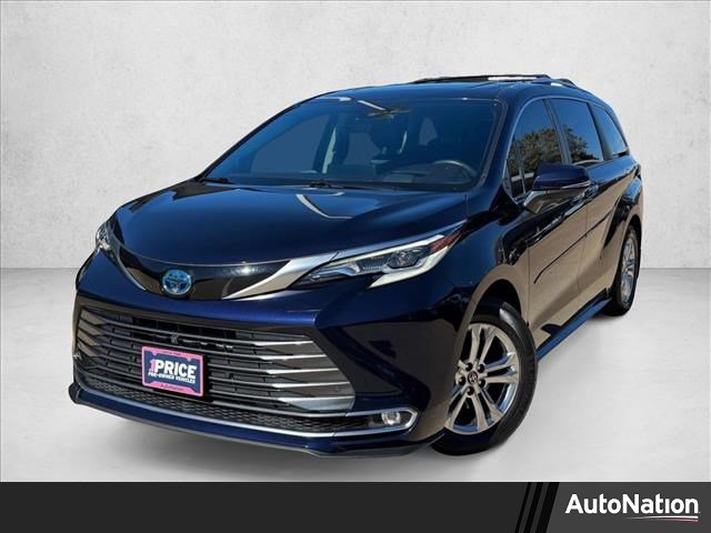 Used 2022 Toyota Sienna Platinum