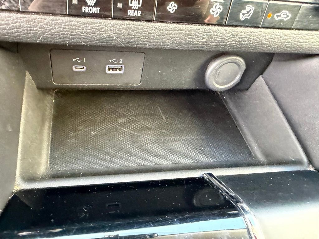 Used 2023 Mitsubishi Outlander SE Black Edition image 25