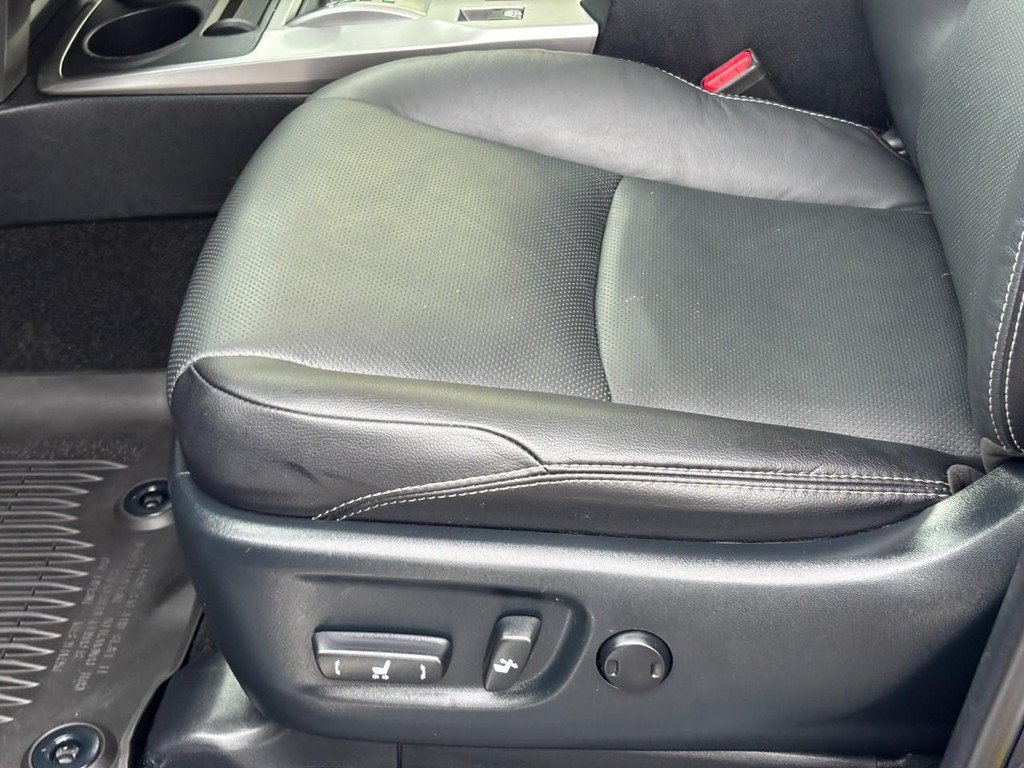 Used 2022 Toyota 4Runner Limited AWD/4WD image 15