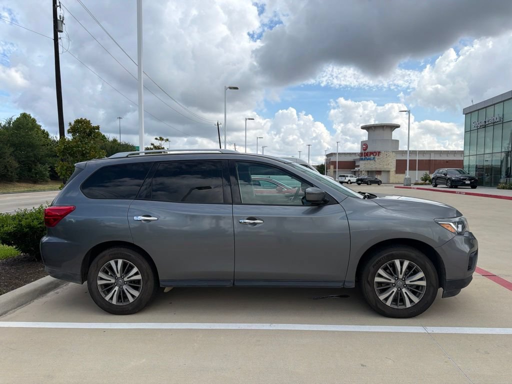 Used 2020 Nissan Pathfinder S FWD image 10