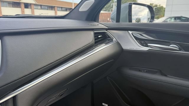 Certified 2024 Cadillac XT5 Premium Luxury FWD image 46