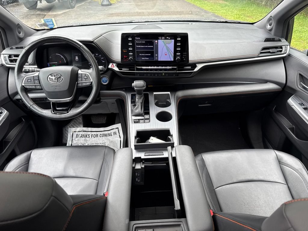 Used 2022 Toyota Sienna XSE w/ XSE Plus Package FWD image 18