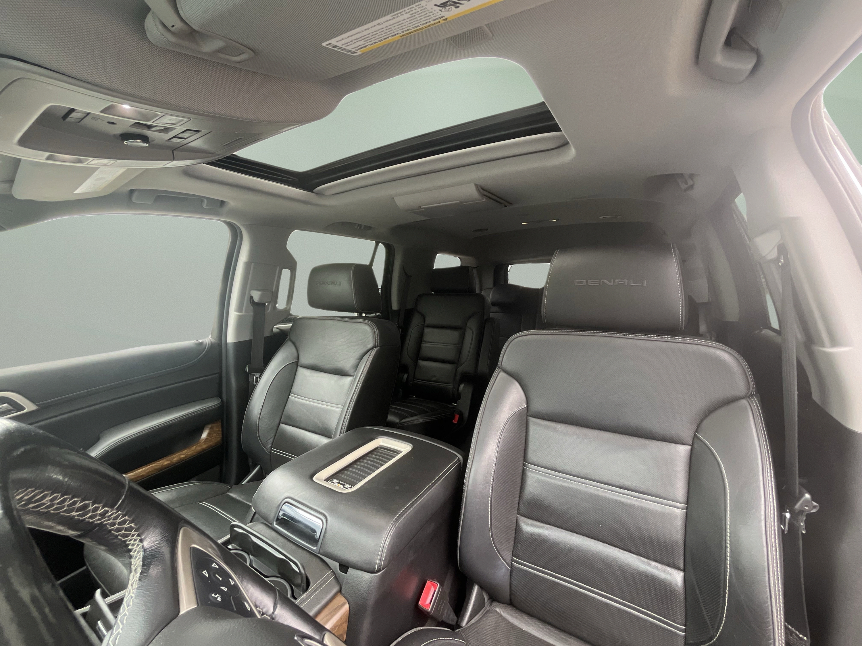 Used 2019 GMC Yukon Denali w/ Open Road Package AWD/4WD image 15