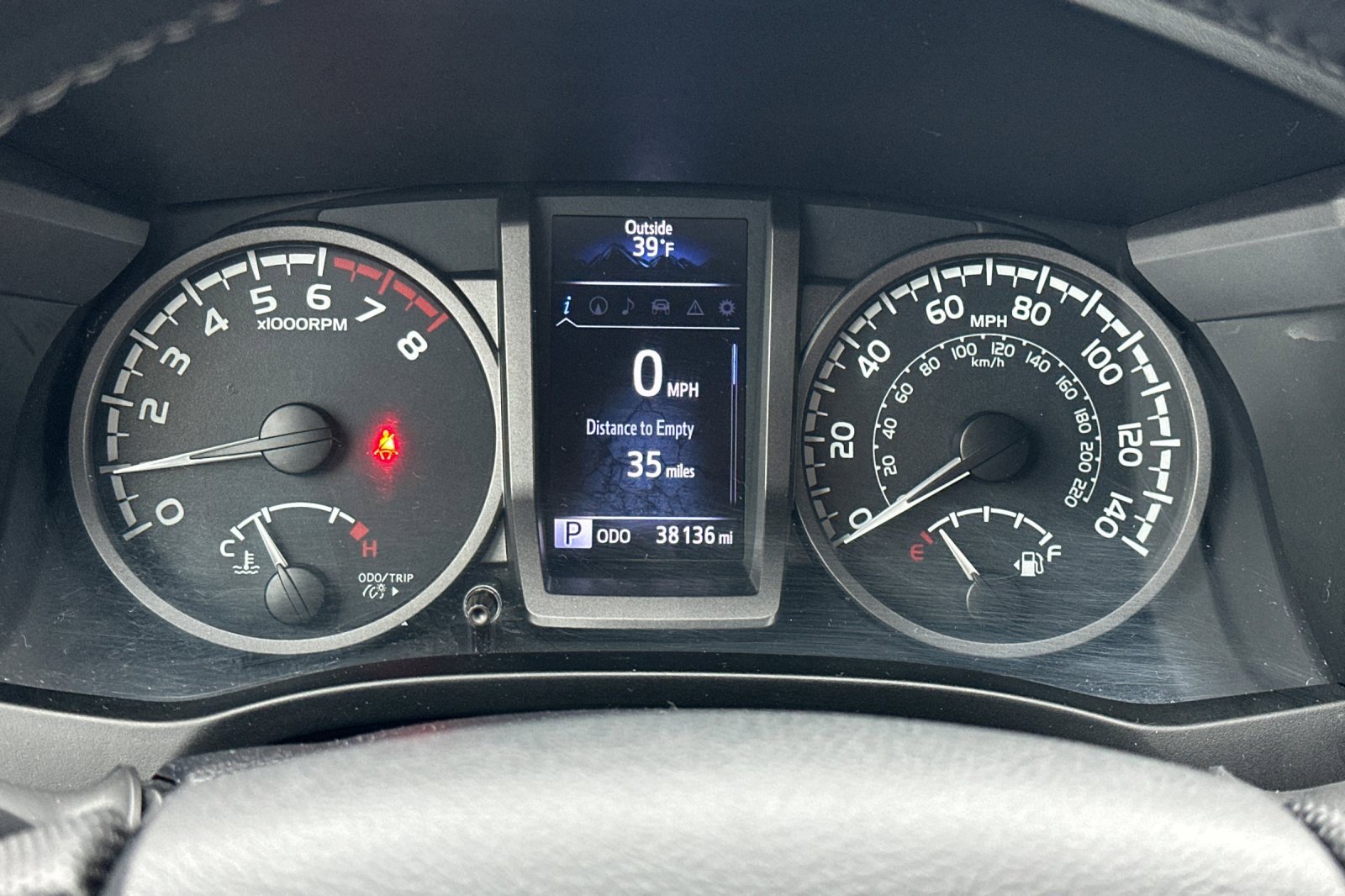 Used 2016 Toyota Tacoma TRD Sport image 26