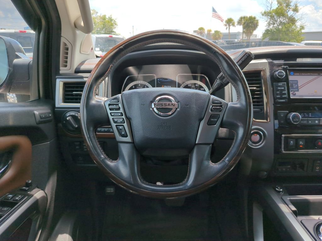 Used 2017 Nissan Titan Platinum Reserve RWD image 15