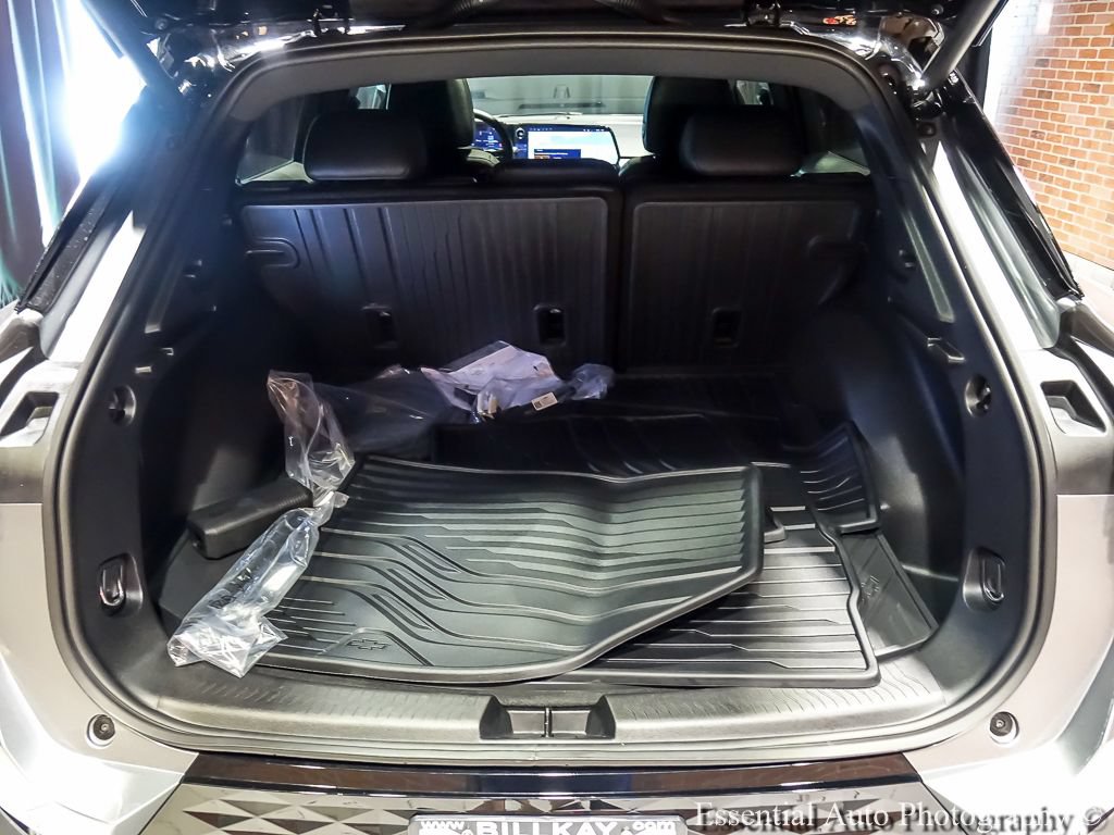 Used 2026 Chevrolet Equinox EV RS w/ LPO, All-Weather Mat Package FWD image 28