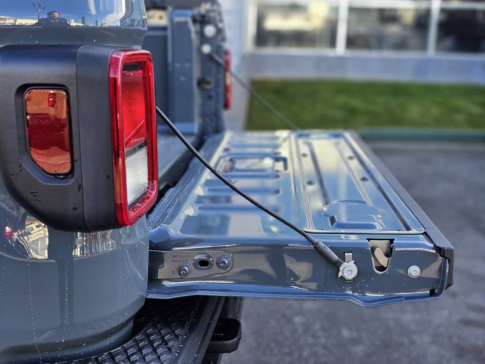 New 2026 Jeep Gladiator Sahara image 7