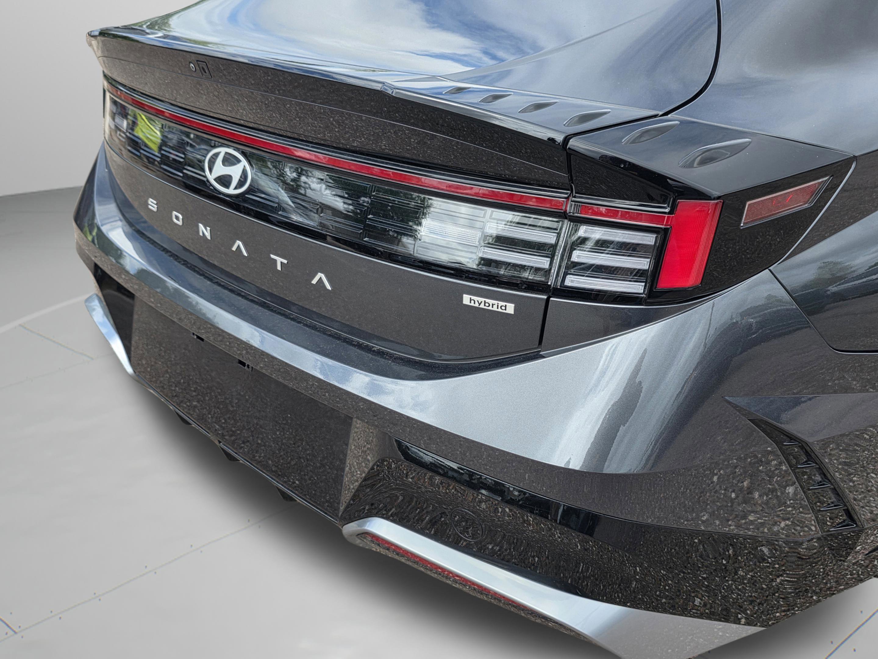 Used 2025 Hyundai Sonata SEL FWD image 36