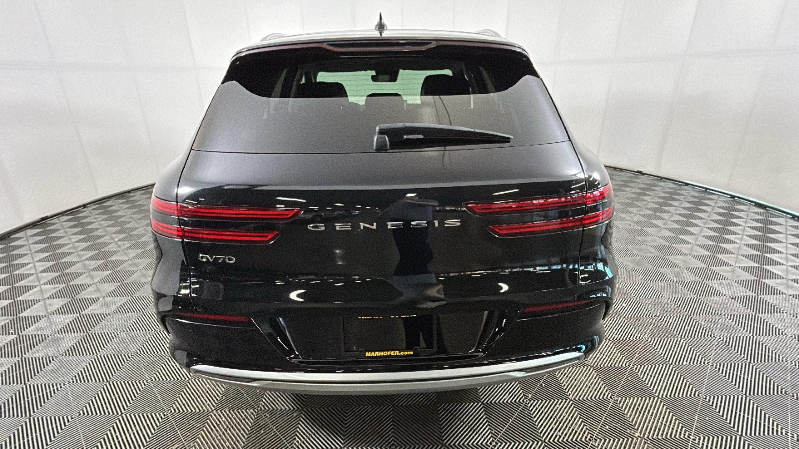 Used 2025 Genesis Electrified GV70 AWD/4WD image 4