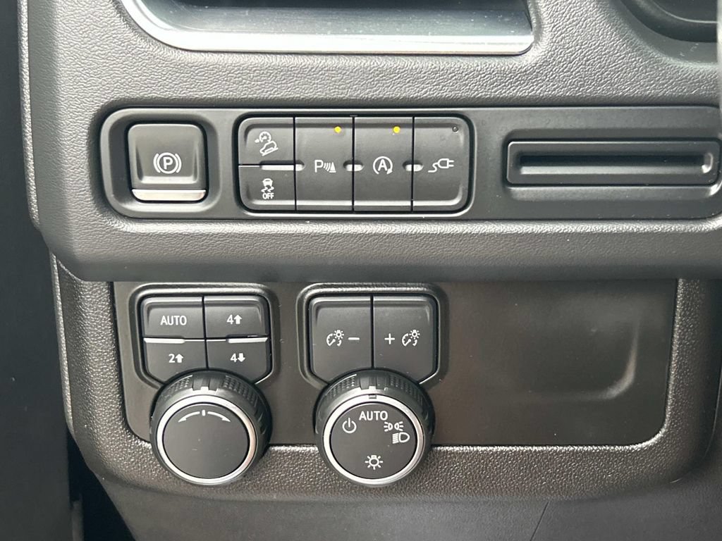 Used 2021 Chevrolet Tahoe Z71 AWD/4WD image 42