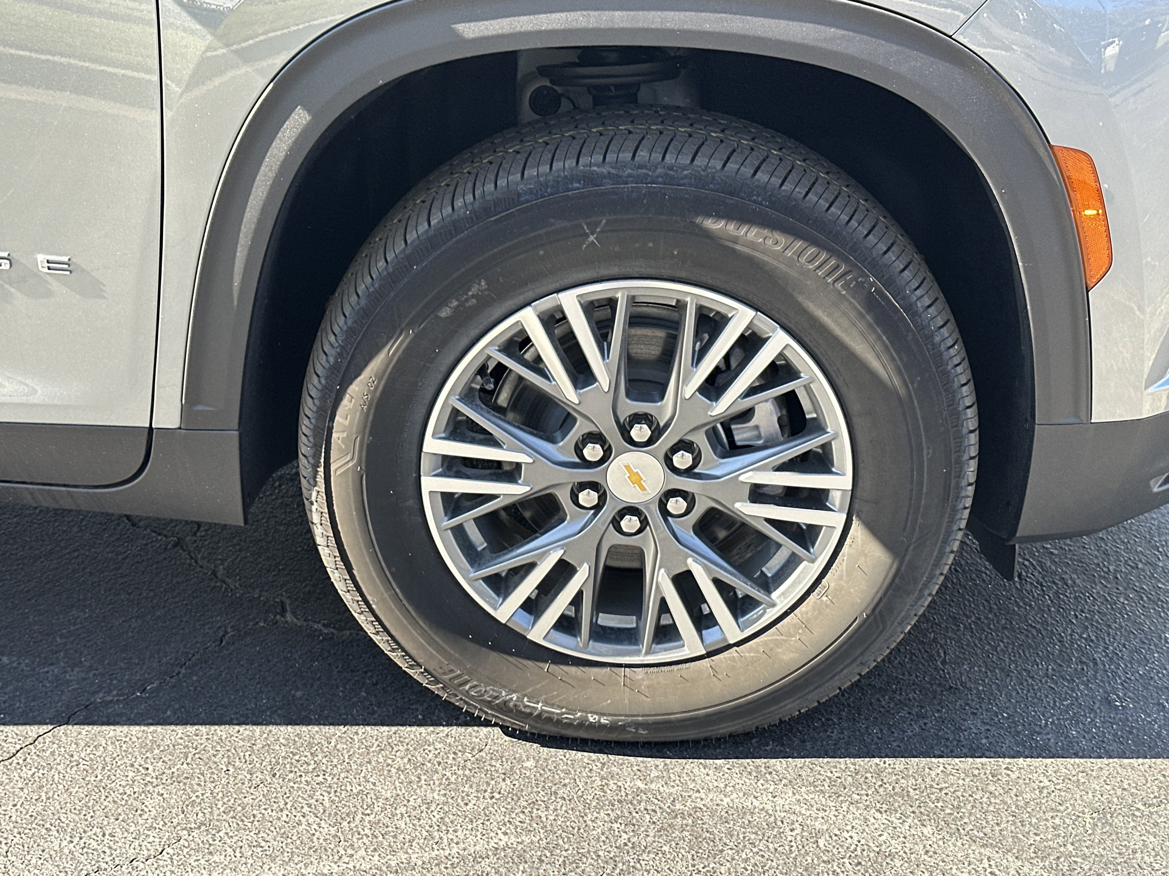 New 2025 Chevrolet Traverse LT w/ Driver Confidence Package image 12