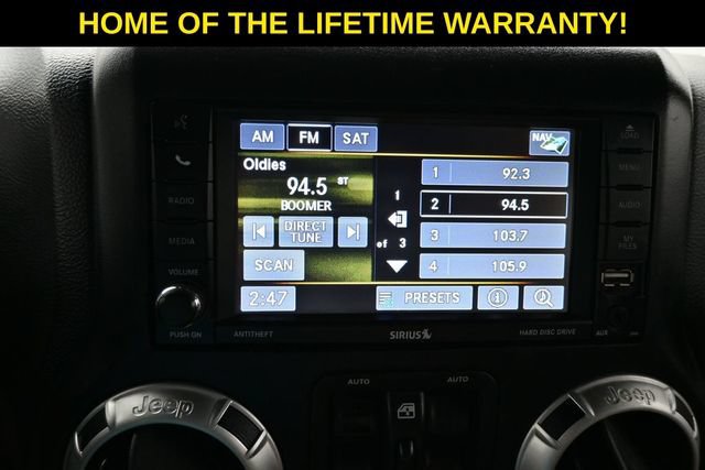 Used 2013 Jeep Wrangler Unlimited Rubicon w/ Connectivity Group AWD/4WD image 25