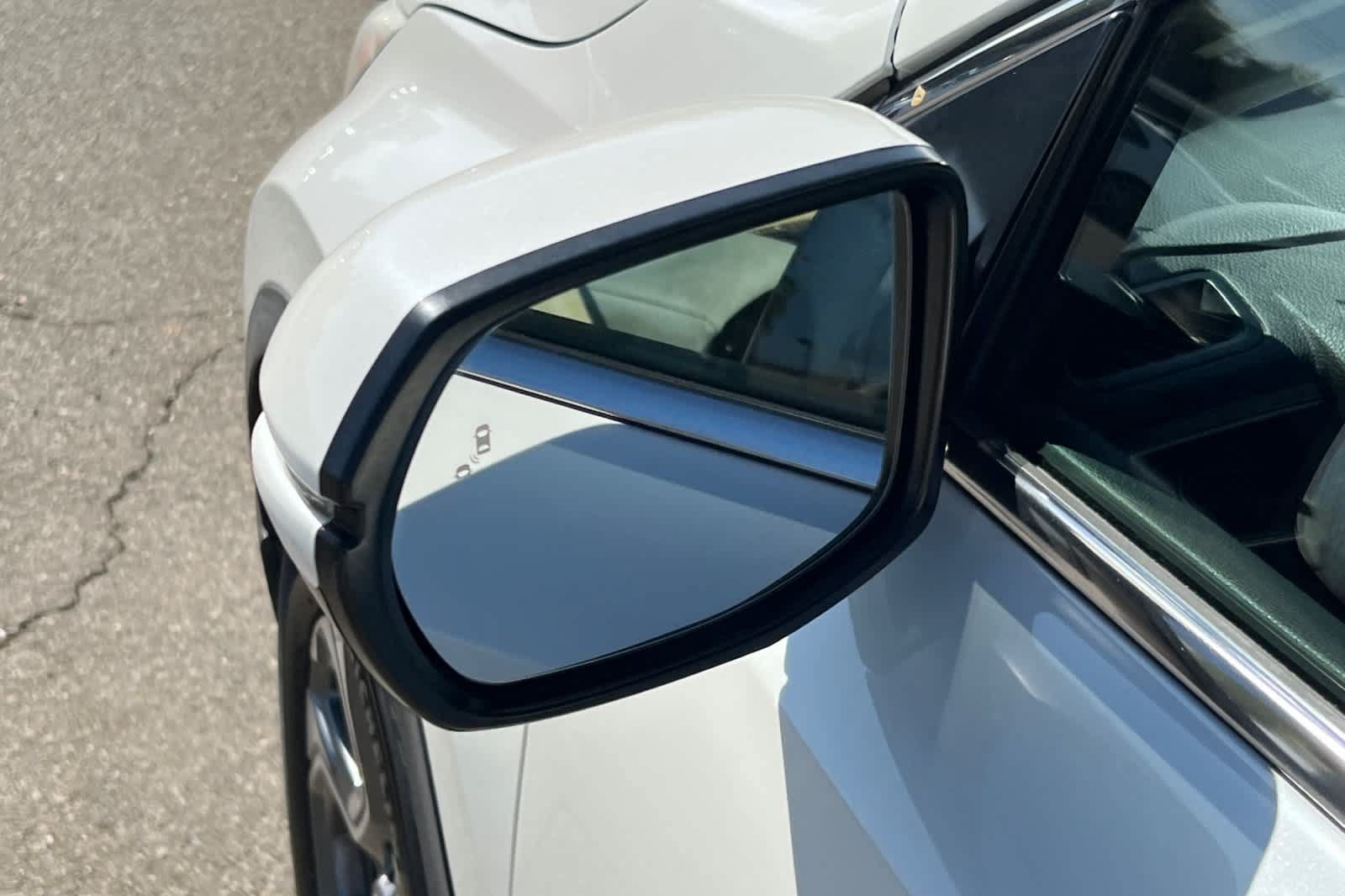 Used 2018 Honda CR-V EX image 11