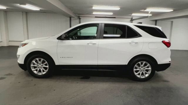Used 2021 Chevrolet Equinox LS w/ LS Convenience Package image 5
