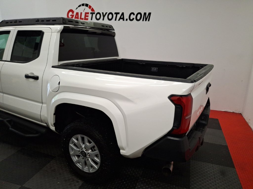 Used 2025 Toyota Tacoma SR w/ SR Upgrade Package RWD image 7