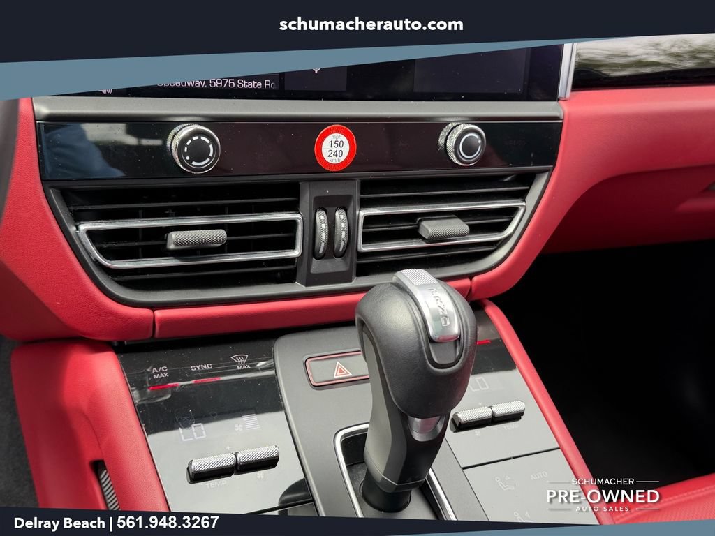 Used 2022 Porsche Macan S AWD/4WD image 24