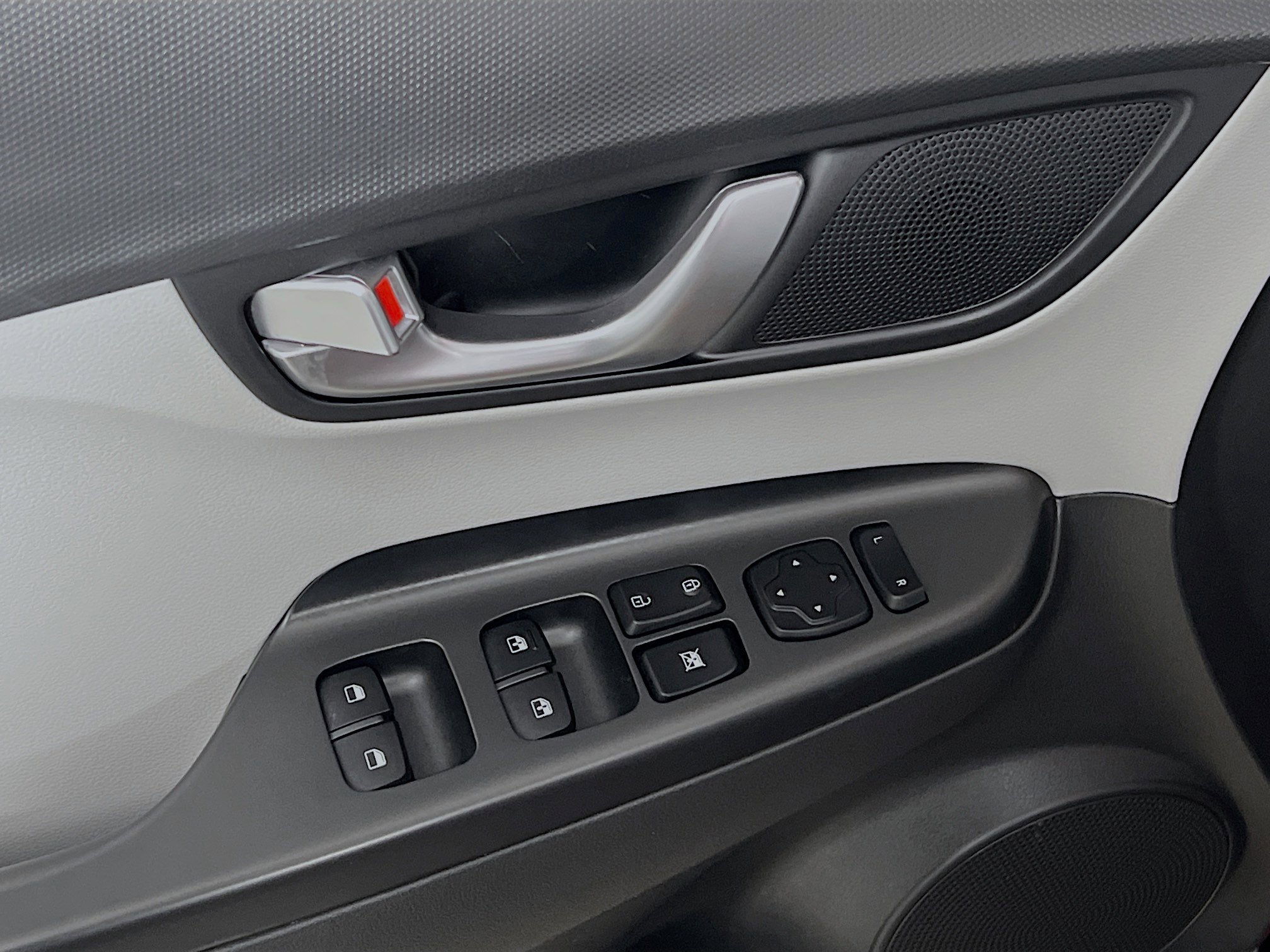 Used 2023 Hyundai Kona SEL w/ Convenience Package image 17