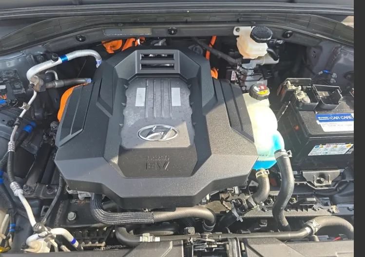 Used 2021 Hyundai Ioniq Limited FWD image 9