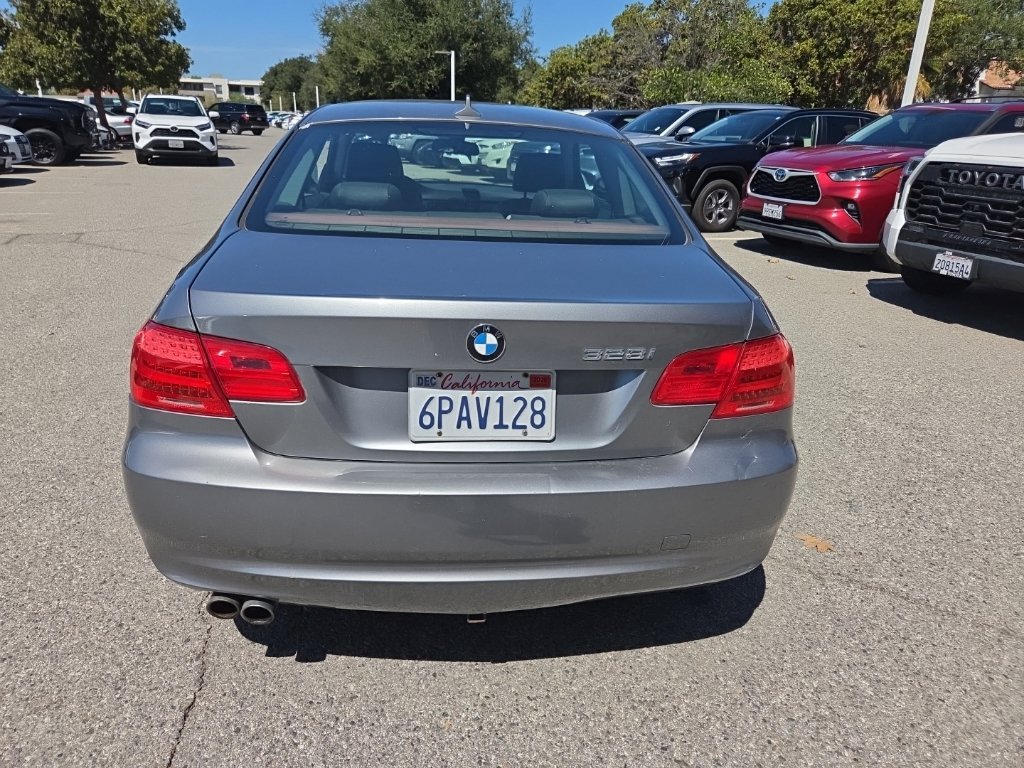 Used 2011 BMW 328i Coupe RWD image 4