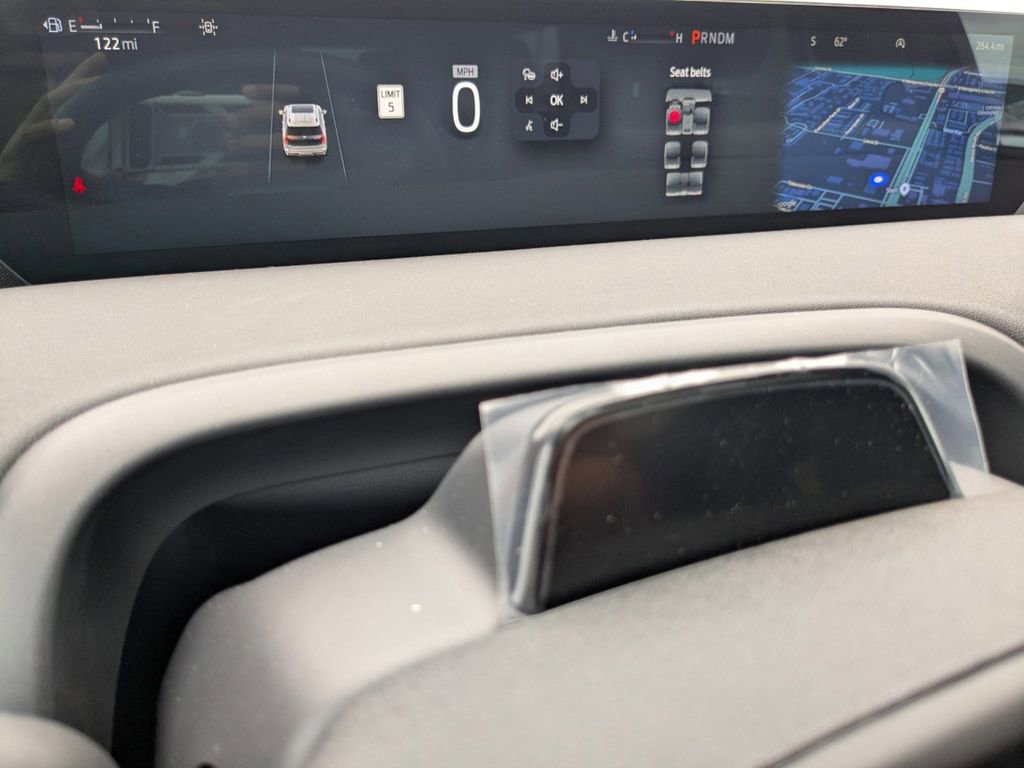 New 2025 Ford Expedition Platinum w/ Stealth Performance Package image 31