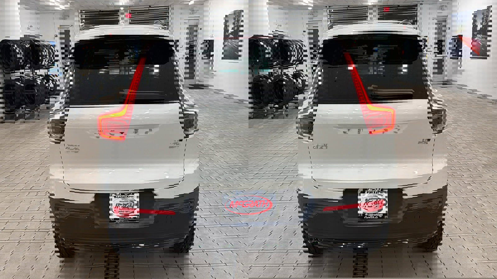 Used 2026 Volvo XC40 B5 Core w/ Climate Package image 6