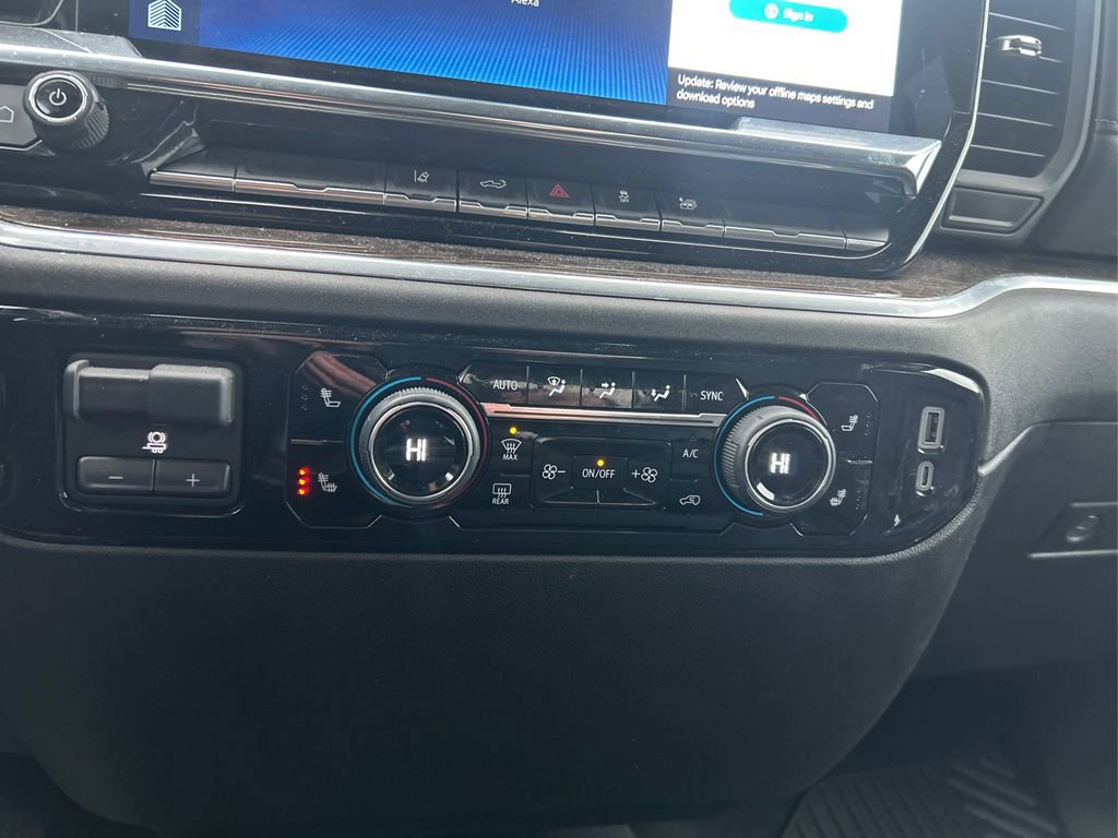 Used 2024 Chevrolet Silverado 3500 LT w/ Convenience Package image 11