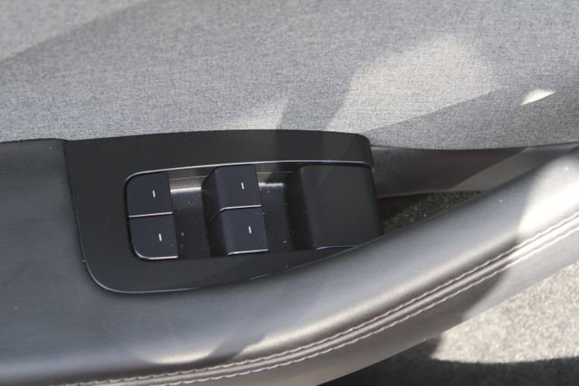 Used 2025 Tesla Model 3 Long Range image 9