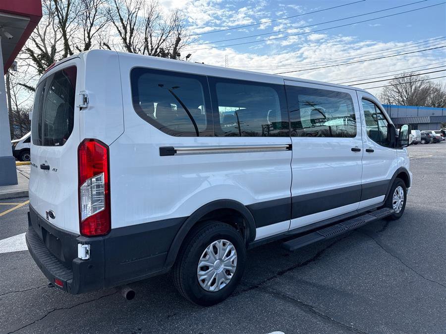 Used 2022 Ford Transit 350 XLT image 28