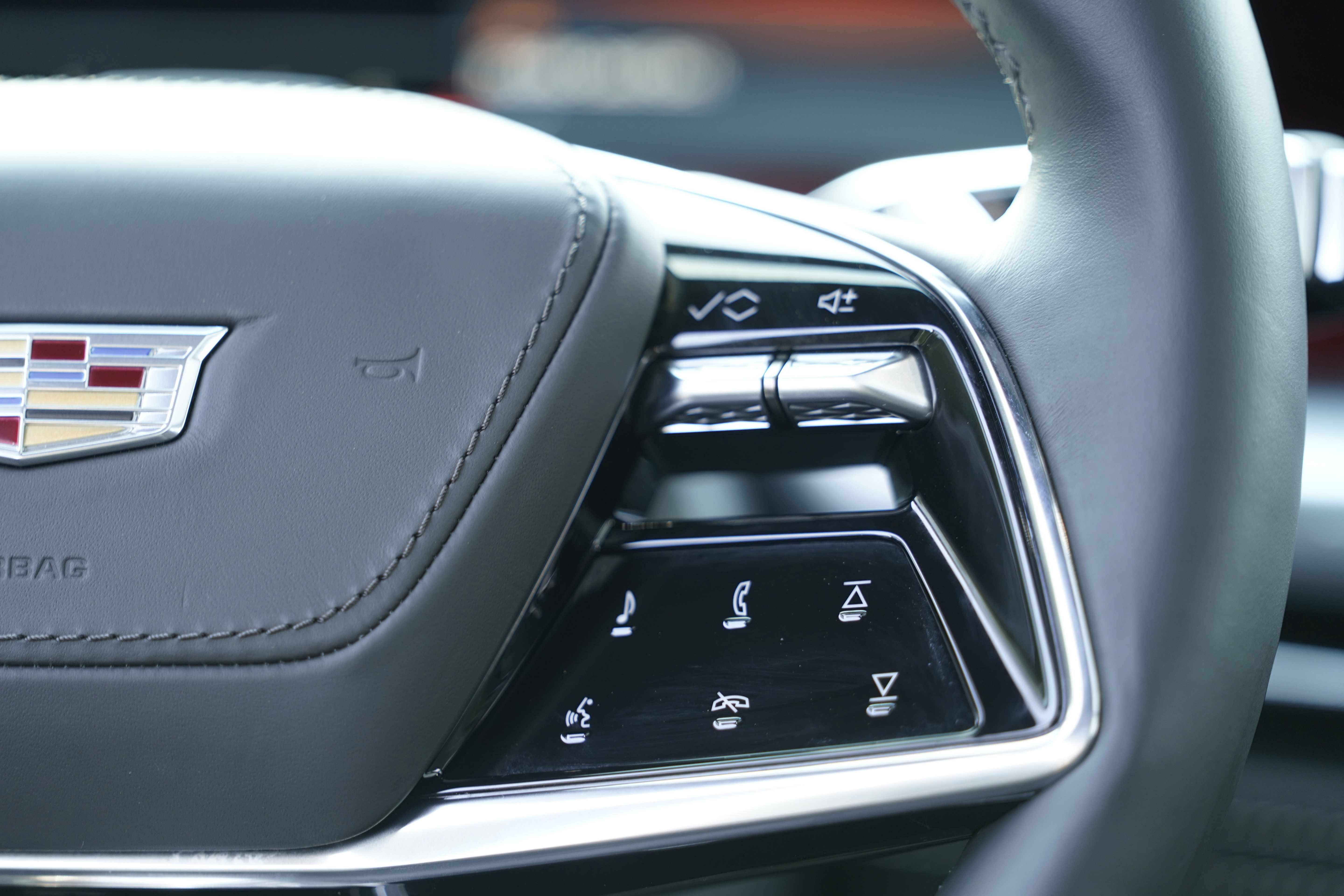 Used 2025 Cadillac Escalade V w/ LPO, Floor Liner Package image 29