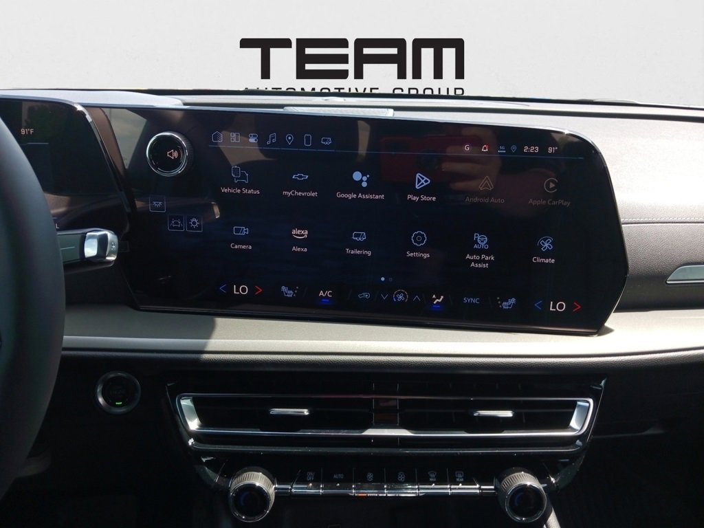 New 2025 Chevrolet Traverse LT w/ Enhanced Driving Package image 17