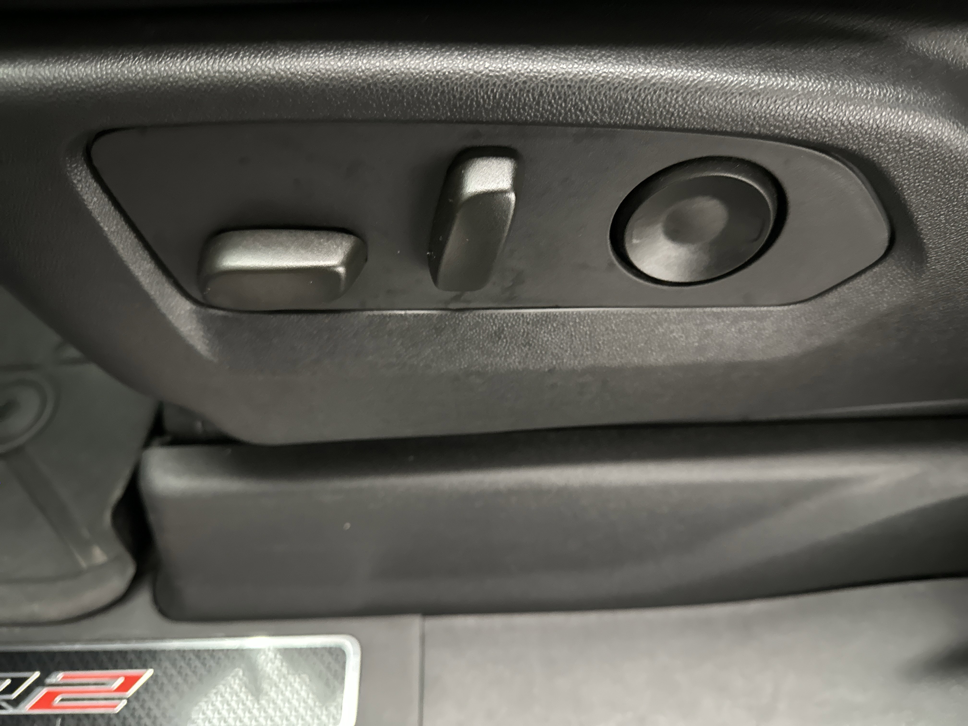 Used 2022 Chevrolet Silverado 1500 ZR2 w/ Technology Package image 23